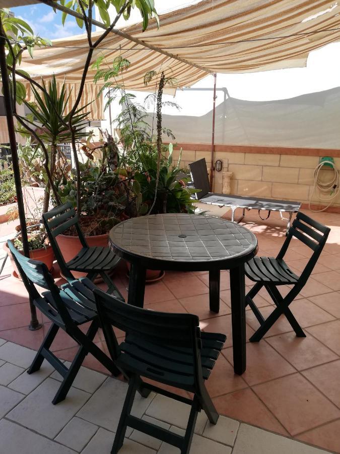 The Roof Garden Maisonette Marsaskala Exteriör bild